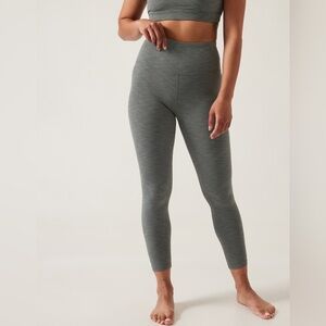 RETIRED NWT Athleta Ultra High Rise Elation 7/8 Tight Heather Grey Small
